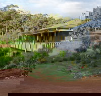 Blue House Bed and Breakfast - Accommodation 4U