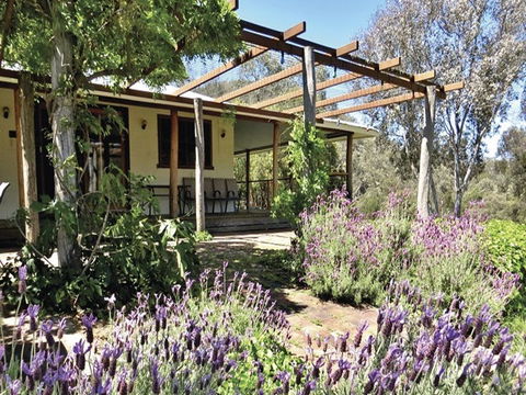 Capertee Homestead - 'Port Macquarie' - Accommodation 4U 0