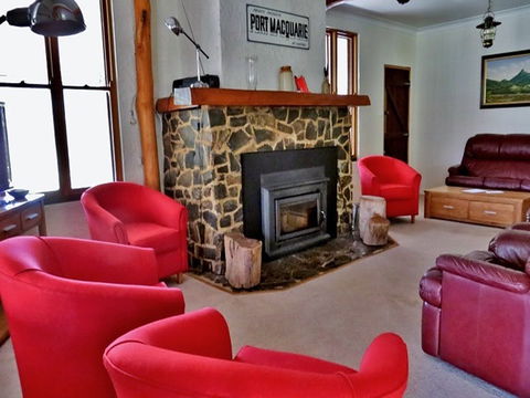 Capertee Homestead - 'Port Macquarie' - Accommodation 4U 3