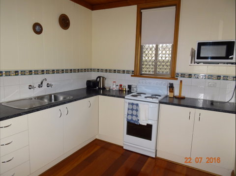 Clyde's Cottage - Accommodation 4U 2