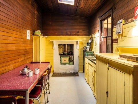 Daffodil Cottage - Accommodation 4U 4