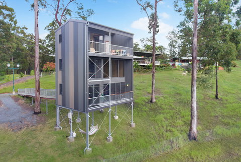 Gold Coast Tree Houses - Accommodation 4U 0