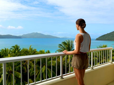 Hamilton Island Reef View Hotel - Accommodation 4U 0