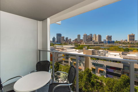 Mantra South Bank - Accommodation 4U 7