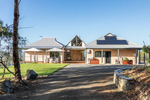 Old Coach Road Estate (OCRE) - Accommodation 4U 0