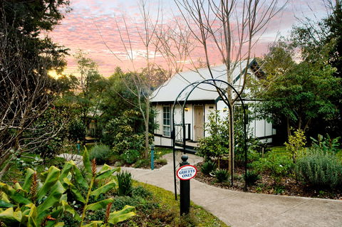 Olinda Country Cottages - Accommodation 4U 0