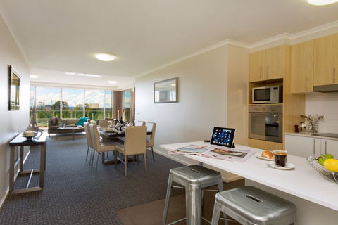 Pacific Suites Canberra - Accommodation 4U 4