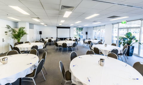 Pacific Suites Canberra - Accommodation 4U 8