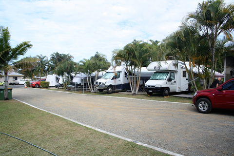 Sarina Palms Caravan Village - Accommodation 4U 6