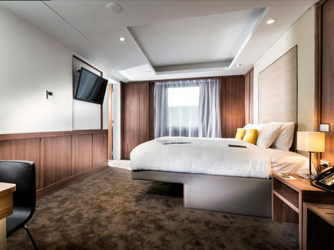 The Hougoumont Hotel - Accommodation 4U 2