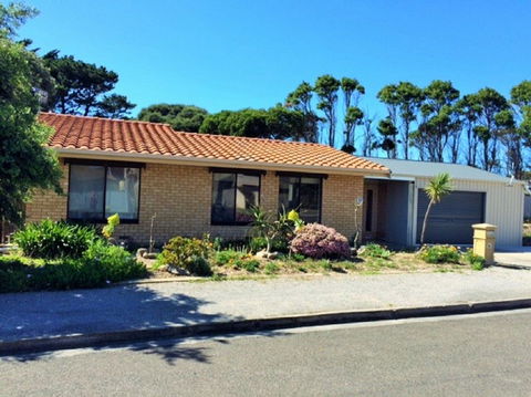 30 Strangways - Accommodation 4U 1