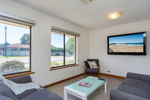 30 Strangways - Accommodation 4U 2