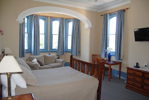 Airlie House Motor Inn - Accommodation 4U 1