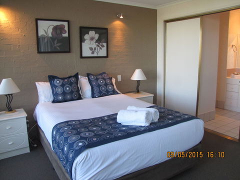 Apollo Luxury Apartments - Accommodation 4U 2