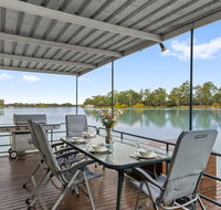 Boats and Bedzzz - The Murray Dream self-contained moored Houseboat - Accommodation 4U