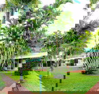 Cable Beachside Villas - Accommodation 4U