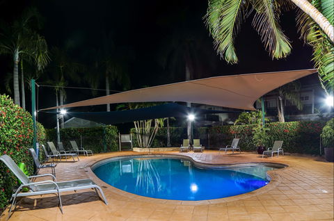 Cable Beachside Villas - Accommodation 4U 2