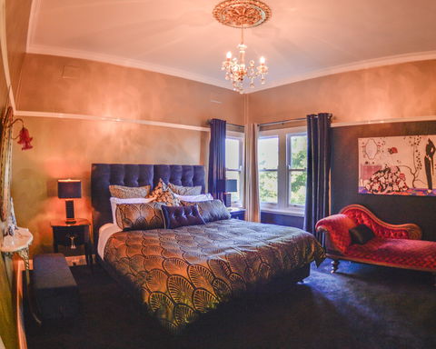 Chatelaine Valley Views - Accommodation 4U 2
