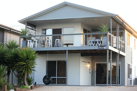Cheers - Accommodation 4U 0