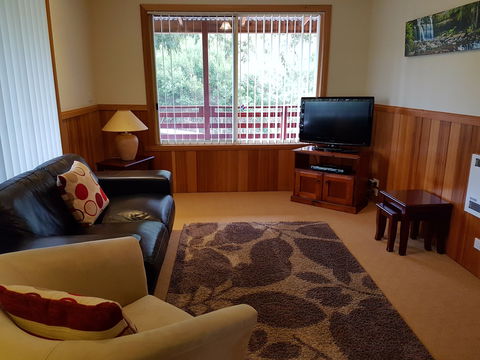 Driftwood Strahan Villas - Accommodation 4U 1