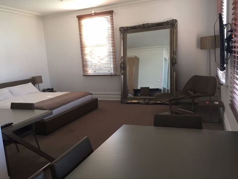 Ikon Hotel - Accommodation 4U 1