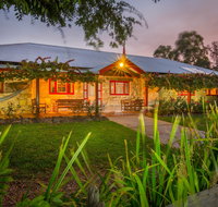 Monkey Place Country House - Accommodation 4U