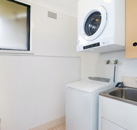 Newcastle Short Stay Apartments - Flagstaff Apartment - Accommodation 4U