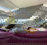New York Loft Style Waterfront 3BR Holiday Home - Accommodation 4U
