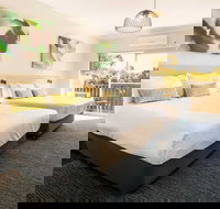 Nightcap at Blue Cattle Dog Hotel - Accommodation 4U