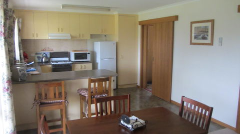 Port Pitstop Cottage - Accommodation 4U 2
