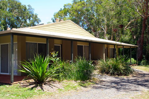 Port Stephens Treescape Camping And Accommodation - Accommodation 4U 2