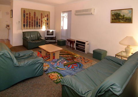 Prowse Pad - Accommodation 4U 1