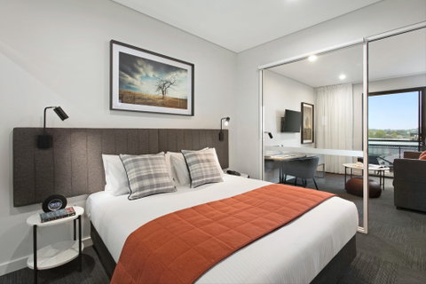 Quest Orange - Accommodation 4U 1