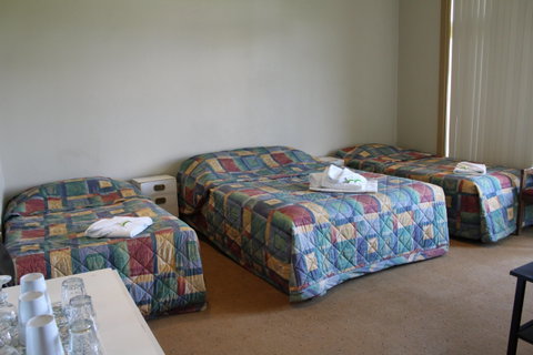 Royal Hotel Orange - Accommodation 4U 0
