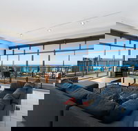 Seascape Penthouse - Accommodation 4U