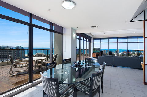 Seascape Penthouse - Accommodation 4U 1