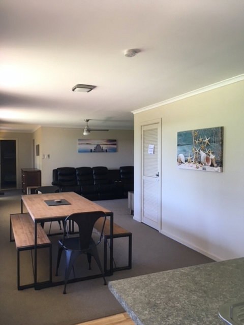 Shell Shack - Accommodation 4U 2