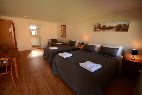 The Original Silverton Hotel - Accommodation 4U 2