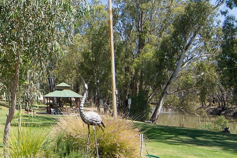 Balranald Caravan Park - Accommodation 4U 2