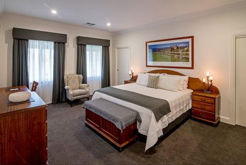 Brockenchack Vineyard Luxury Bed & Breakfast - Accommodation 4U 1