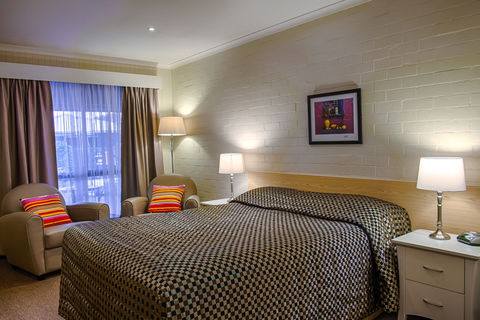 Country Roads Motor Inn - Accommodation 4U 2