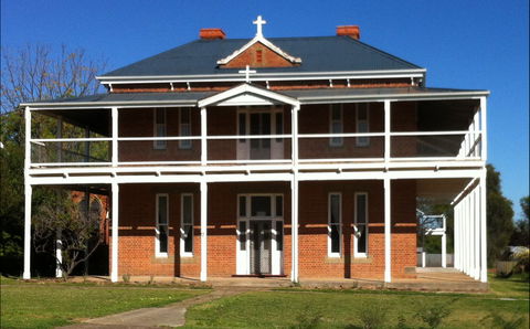 Eddy's Of Canowindra - Accommodation 4U 0