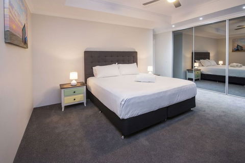 Fairway Lakeside - Accommodation 4U 1