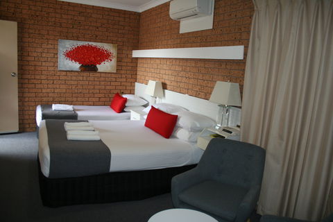 Golden Harvest Motor Inn Moree - Accommodation 4U 0