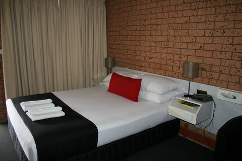Golden Harvest Motor Inn Moree - Accommodation 4U 2