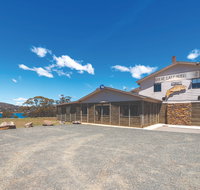 Great Lake Hotel - Accommodation 4U