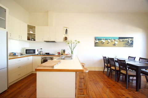 Kensington Bed And Breakfast - Accommodation 4U 2