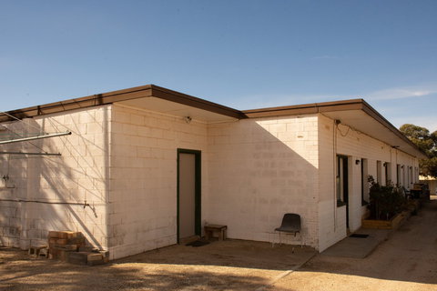 Kimba Units - Apartment 5 - Accommodation 4U 1