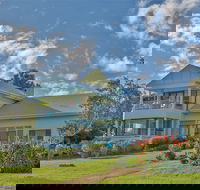 King of North Bay - Accommodation 4U