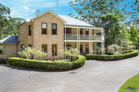 Le Chateau - Accommodation 4U 1